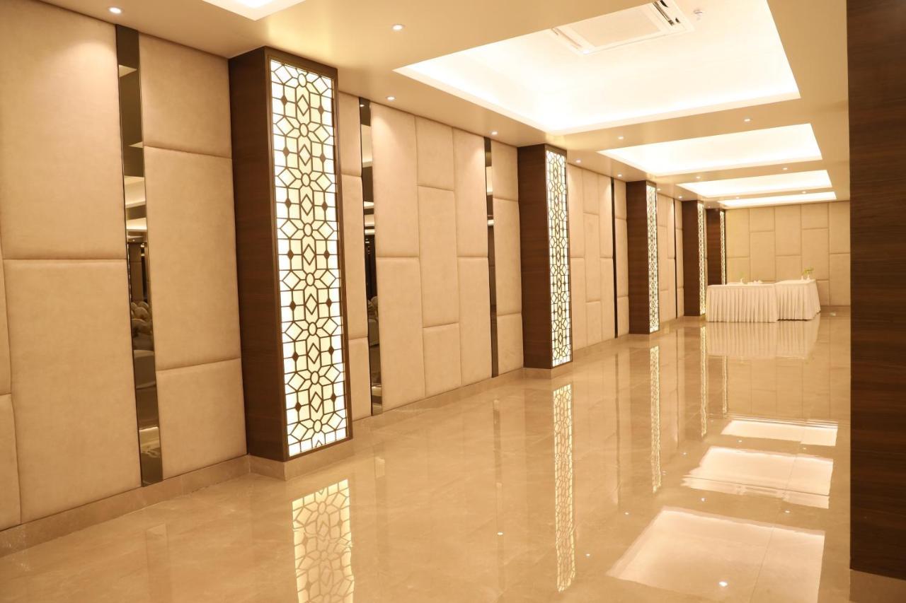 Sarovar Portico Rivera Ahmedabad Ngoại thất bức ảnh