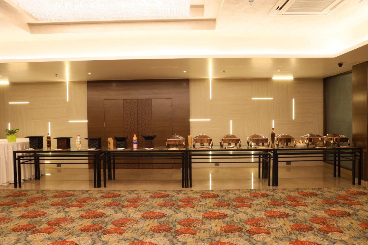 Sarovar Portico Rivera Ahmedabad Ngoại thất bức ảnh