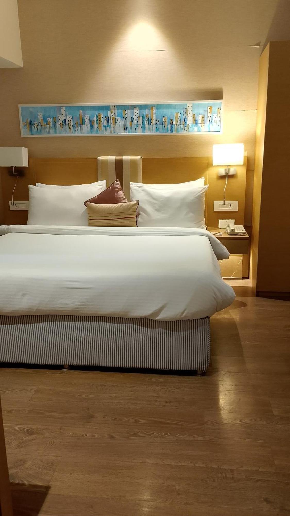 Sarovar Portico Rivera Ahmedabad Ngoại thất bức ảnh