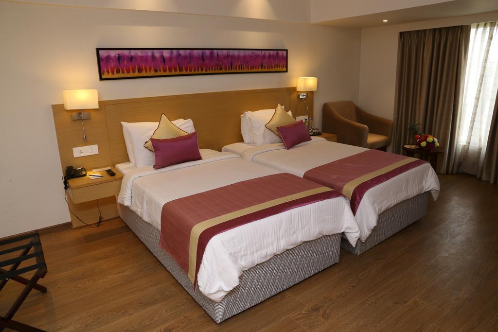 Sarovar Portico Rivera Ahmedabad Ngoại thất bức ảnh