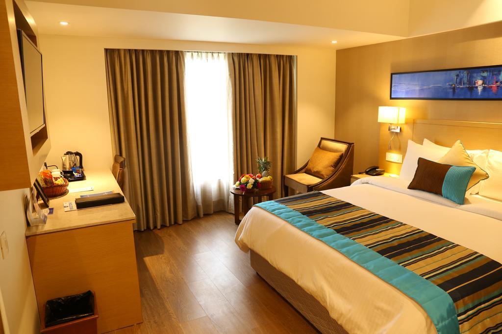 Sarovar Portico Rivera Ahmedabad Ngoại thất bức ảnh